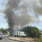 Imatge del camió incendiat.