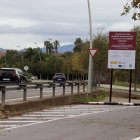 Una de les entrades a la ciutat de Reus on hi ha un cartell de ZBE.