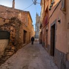 El projecte ‘Viure a Montblanc’ pretén connectar a propietaris de pisos buits amb gent que vol habitar al municipi.