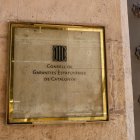 Rètol de l'entrada del Consell de Garanties Estatuàries