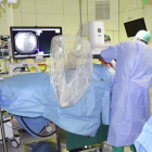 Fotografia d’una de les dues operacions per implantar l’innovador marcapassos a l’Hospital Sant Joan de Reus