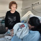 L'Hugo amb la seva mare Cristina.