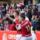 Pablo celebrant un dels gols del partit.