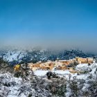 Imagen del pueblo de La Febró nevado.