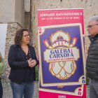 Clàudia Masdeu, Neus Càrdenas i Pau Serra a la presentació de les jornades de galera i carxofa.