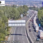Imatge de les retencions provocades per l'accident a l'AP-7 del Vendrel