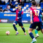El jugador del Barça Atlètic, Alan Godoy, en el seu darrer duel de blaugrana contra l’Arenteiro.