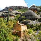 Imagen de la ermita de Sant Bartomeu de Fraguerau.