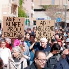 Manifestació a Terragona per exigir millores al servei de tren
