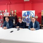 El director tècnic Lluís Cuesta, l’entrenador Víctor Neila i el president del CB Valls Magí Mallorquí.