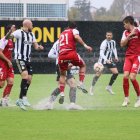 Els jugadors del Nàstic en el duel passat per aigua que es va disputar a l’Stadium Gal d’Irun.