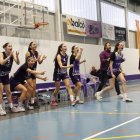 Les jugadores del TGN Bàsquet celebrant durant un partit d’aquesta temporada.