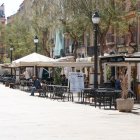 Terrasses de bars i restaurants de la plaça de la Font de Tarragona.