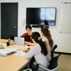 El Departament de Justícia i Qualitat Democràtica, a través del Centre d’Estudis Jurídics i Formació Especialitzada, hi destina prop de 3 MEUR, a raó de 710.400 euros anuals.