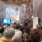 Instant de l’acte a Cartoixa d’Escaladei que va donar el tret de sortida a l’any de celebracions del 700 aniversari del Comtat de Prades.