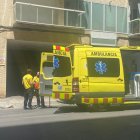 Imatge d'una ambulància al lloc dels fets.