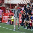 El tècnic del Nàstic, Luis César en el partit de la seva estrena al Nou Estadi contra l’Arenteiro. Nàstic