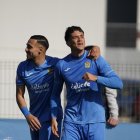 David Alba celebrant un gol amb el Fuenlabrada.