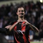 Pol Benito celebrant un gol.