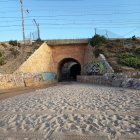 Túnel de Cala Romana per accedir a la platja Llarga de Tarragona a peu