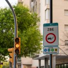 Un cartell que anuncia l’entrada a la Zona de Baixes Emissions (ZBE) de Reus.