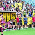 El tècnic del Sant Andreu i exentrenador del Reus, Natxo González al Narcís Sala.