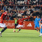 Pau Martínez, una de les novetats a la banda dreta que va repetir titularitat contra el Murcia