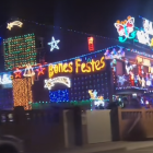 Imatge de la casa de Constantí amb decoració nadalenca