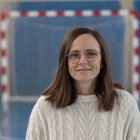 L’àrbitra d’handbol tarragonina Libertad Martínez a la pista del poliesportiu de Sant Salvador.