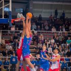 Imatge del derbi entre CBT i Valls.