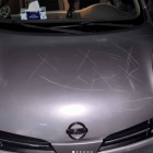 Imatge d'un dels vehicles ratllats.