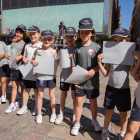 Els escolars de Reus participen en l''Hola Sant Pere' recreant el Basilisc