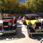 Exposición de vehículos de época por parte del grupo GAVE.