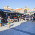 Després de més d'una dècada, els marxants tornen a la plaça Corsini