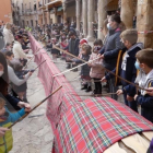 D'una llargada de més de cinquanta metres, aquest va repartir llaminadures per tots els nens i nenes