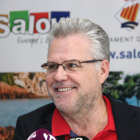 Primer plano del alcalde de Salou, Pere Granados, sonriendo durante una rueda de prensa al Ayuntamiento del municipio el 29 de marzo de 2016.