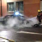 Un coche se incendia en Torreforta