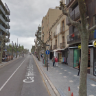 Detienen a dos mujeres en Salou por robar ropa en tiendas de la calle Barcelona