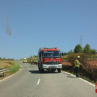 Un pequeño fuego agrícola quema en el término de Vila-rodona