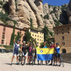 Set ciclistes amateur fan la ruta Vila-seca-Montserrat