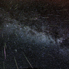 Estrellas fugaces del cometa Halley llenan el cielo esta noche
