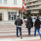 Imagen de archivo de un paso de peatones de la avenida de Sant Bernat Calbó.