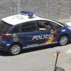 La Policia Nacional va trobar el vehicle de la parella en un carrer de la capital.