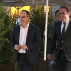 Imatge d'arxiu del conseller de Presidència i portaveu del Govern, Jordi Turull, amb el conseller de Territori, Josep Rul.