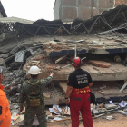 Un grupo de tarraconenses recopilación material para los afectados por el terremoto del Ecuador