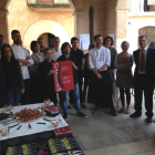 El concejal de Comercio, Jaume Sánchez, y el Maestro Pastelero Oriol Rossell, de El Obrador, asistieron a la presentación de las IX Jornadas Gastronómicas de Altafulla.