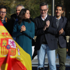 Inés Arrimadas, amb altres membres de Ciutadans, durant l'acte a plaça Universitat a Barcelona.