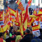 Banderas españolas durante la concentración.