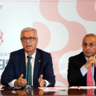 Plan|Plano medio del alcalde de Tarragona, Josep Fèlix Ballesteros, y el presidente del COE, Alejandro Blanco, durante una rueda de prensa este 7 de noviembre de 2016
