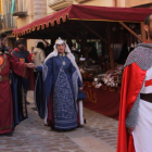 Milers de persones reviuen la llegenda de Sant Jordi a Montblanc
